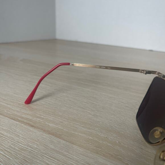 Vintage Gucci GG2204 16A Eyeglasses Sunglasses Gold FRAMES ONLY Made in Italy - Picture 6 of 10